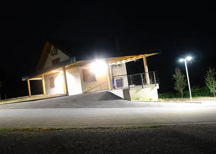 Zidanica Sredi Dolenjskih Gricev - V Gaj